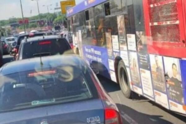 AUTOKOMANDA PARALELNI UNIVERZUM! Više od sat vremena vozači imaju ŠIZOFRENA CEPANJA, gužva je NESNOSNA (FOTO)