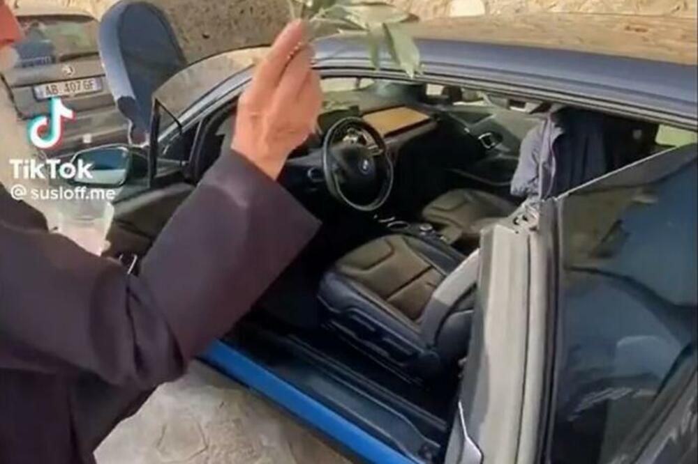 SVEŠTENIK ISPRED CRKVE OSVEŠTAVA LUKSUZNE AUTOMOBILE: HIT snimak iz Crne Gore, OVO NEMA NIGDE (VIDEO)