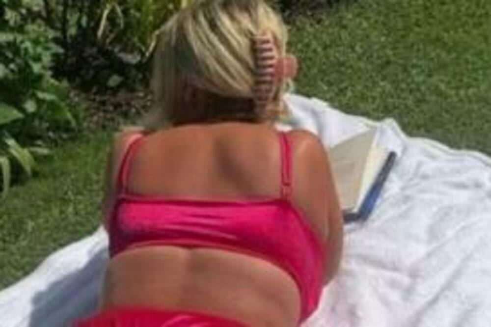 NJEN ZADNJI DEO JE BOLJI OD BOINGA 747: Preliva se kao voda, ZAKUCALA JE U KADAR (FOTO)