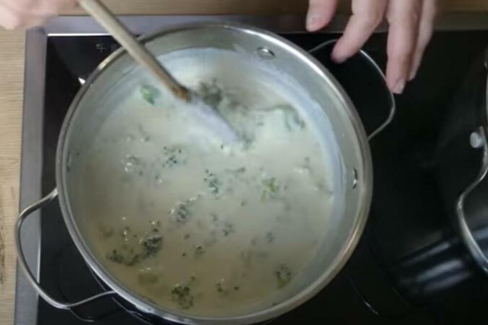 OD SADA VIŠE NEĆETE MORATI DA BACATE PRESOLJENO JELO: Naše BAKE otkrile koja NAMIRNICA će ga SPASITI