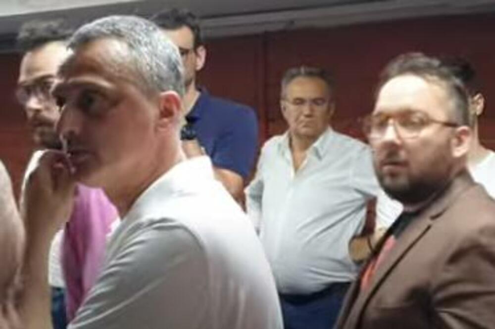 PO NALOGU OBRADOVIĆA: Trifunović sa Zagorcem otišao da se IZVINI Radonjiću, ovako je izgledao susret! (VIDEO)