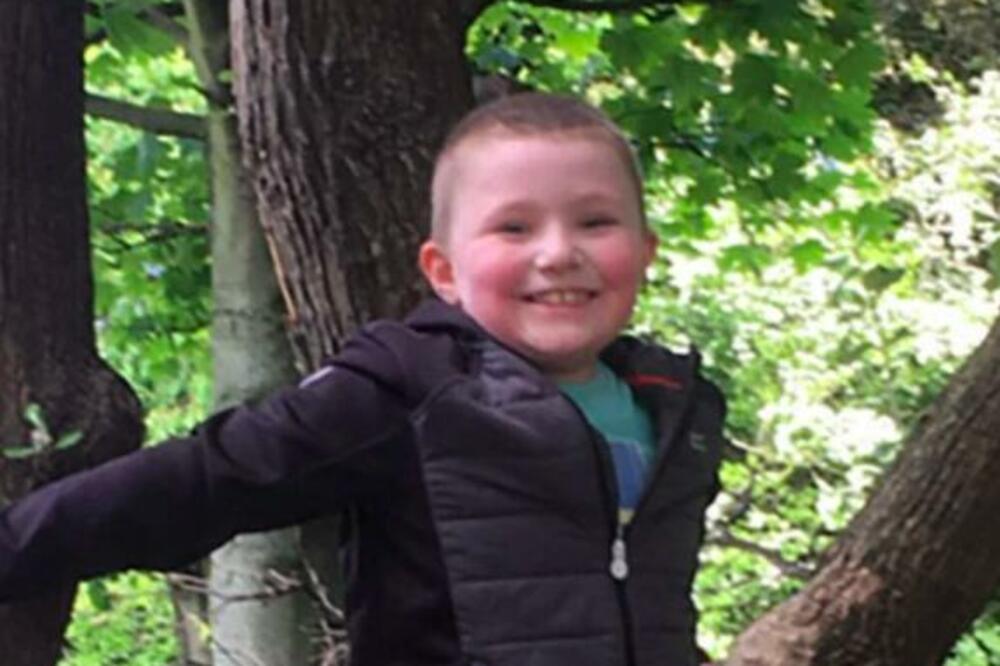 UŽASNA TRAGEDIJA! Luka (8) umro nakon udisanja helijuma iz balona koji je DOBIO ZA ROĐENDAN