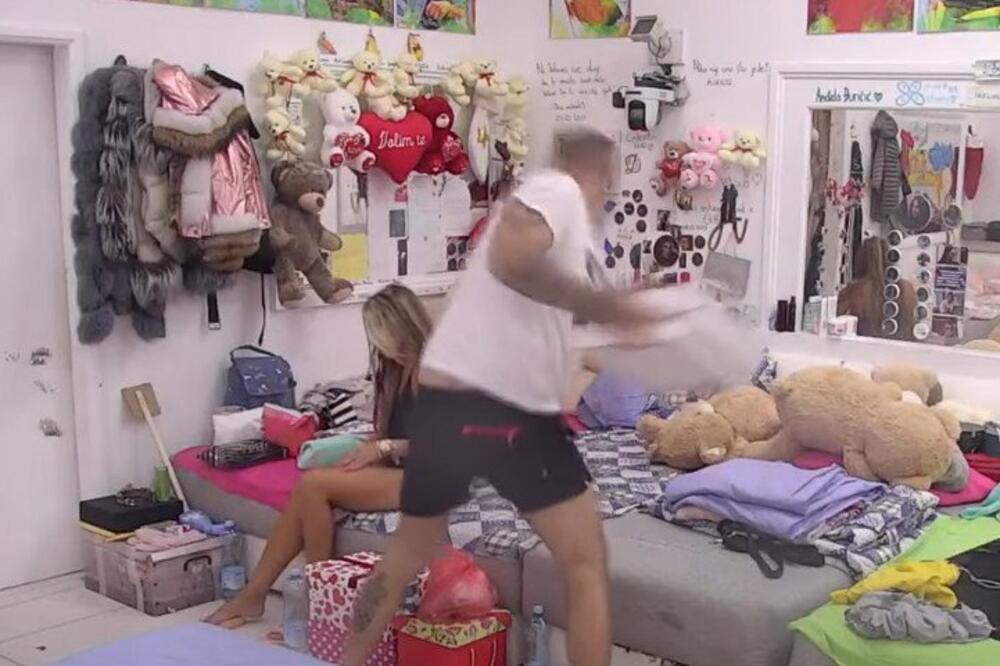 NAJJEZIVIJA SCENA U ZADRUZI IKADA: Filip Car LOMI sve pored Daliline glave, a onda UNIŠTAVA CELU PROSTORIJU!