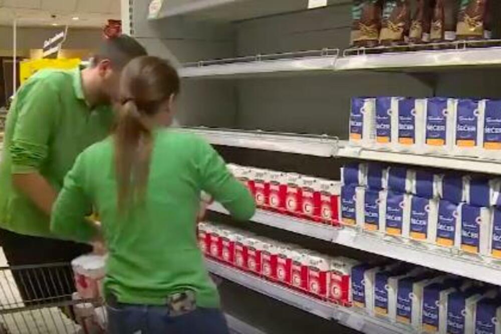 POSKUPLJUJE ŠEĆER: Vlada izmenila uredbu o maksimalnoj ceni namirnice, EVO KOLIKO ĆE OD SADA DA KOŠTA!