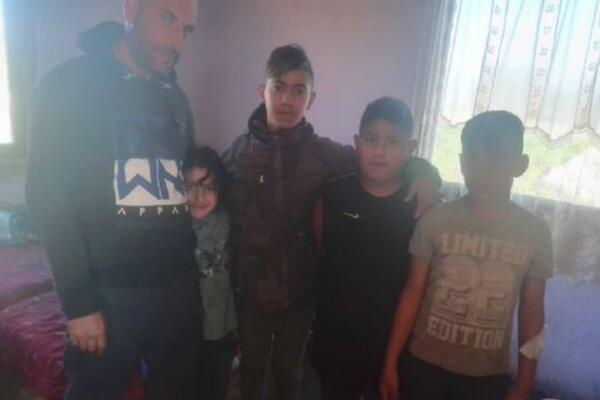 IGOR JE SAMOHRANI OTAC: Bori se da prehrani ČETVORO DECE koje je majka napustila, ovo je spisak NEOPHODNIH STVARI