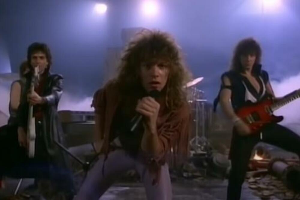 PRED SAMU PONOĆ SU JAVLJENE NAJGORE MOGUĆE VESTI: Umro je VELIKAN