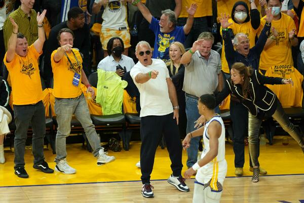 KARI, NAUČI OVO I BJELICU: Trojka Pula s pola terena sa zvukom sirene ZABEZEKNULA Seltikse! (VIDEO)