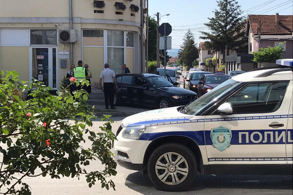 MOTOCIKLISTA ŽIVOTNO UGROŽEN: Nakon stravičnog udesa, vozač motora u VEŠTAČKOJ KOMI!