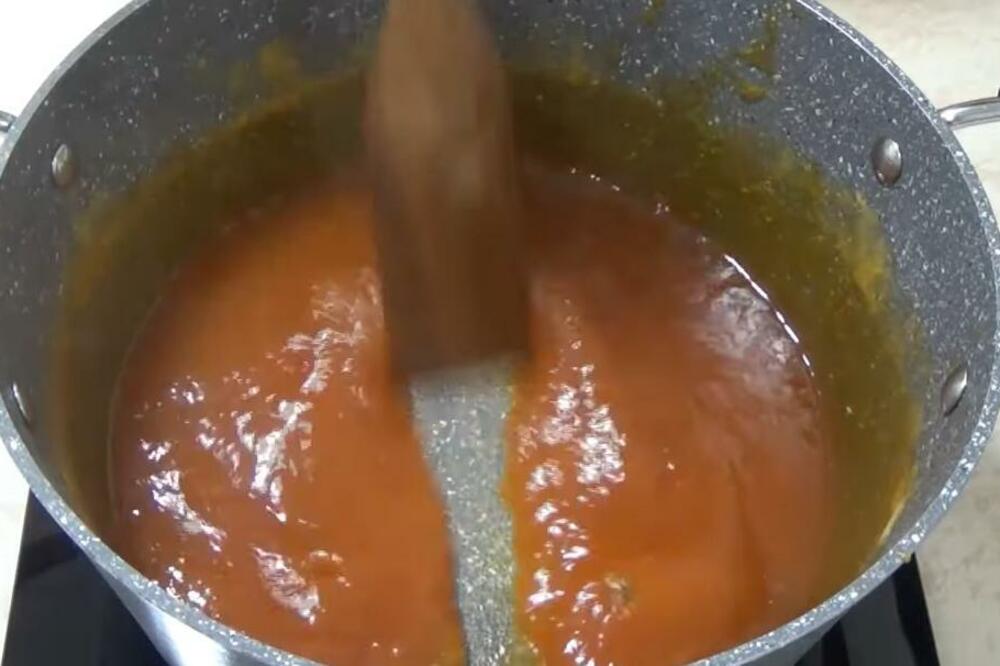 NAJBOLJI STARINSKI RECEPT ZA PEKMEZ OD KAJSIJA: Napravite omiljenu SRPSKU POSLASTICU za tili čas (VIDEO)