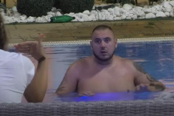 JAOOJ, OVO JE DA SE ČOVEK ISPOVRAĆA: Nikada nešto GADNIJE niste videli od OVOG postupka FILIPA CARA!