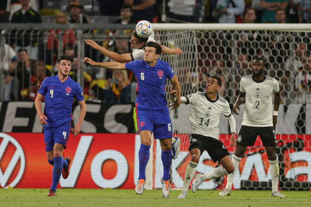 Fudbalska reprezentacija Engleske, Fudbalska reprezentacija Nemačke