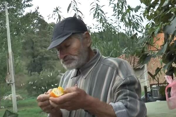 MILUTIN IZ OSEČINE JEDE SAMO HRANU KOJA SE SVIMA GADI I NIKAD SE NIJE RAZBOLEO: U 8. deceniji otkrio TAJNU (VIDEO)