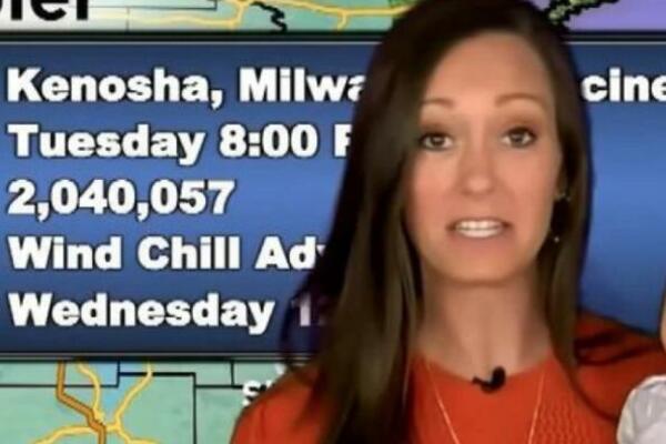 VODITELJKA GA DRŽALA U RUCI DOK JE VODILA PROGRAM: Svi gledali samo U NJEGA, ŠOK SNIMAK (VIDEO)