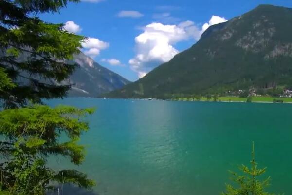 OVA ZEMLJA NEMA IZLAZ NA MORE, A PROGLAŠENA JE NAJBOLJOM ZA KUPANJE U EVROPI: Srbi obožavaju da odmaraju ovde!