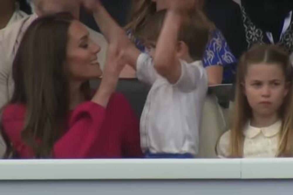 OTKRIVEN RAZLOG ZAŠTO JE PRINC LUJ UDARAO SVOJU MAJKU KEJT MIDLTON: "To je jako teško smiriti"