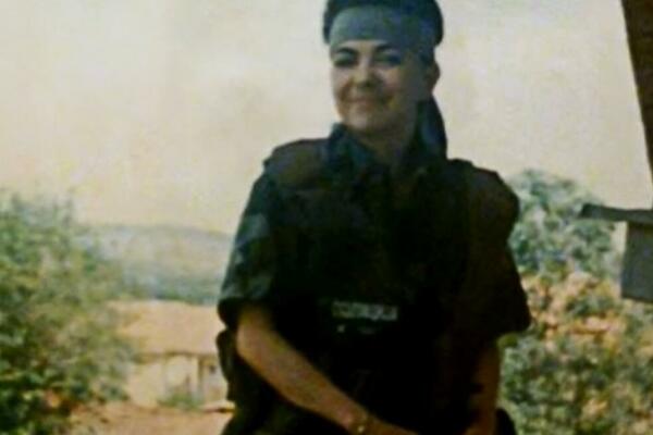 SAMO JE REKLA "IDEM U RAT": Sahranjena je u ROZE VENČANICI, malo poznati DETALJI o HEROJINI Slađani Stanković!