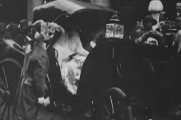 NAJGLAMUROZNIJA SVADBA KOJU JE BEOGRAD IKADA VIDEO: Ovo niste znali o venčanju kralja Aleksandra i kraljice Marije!