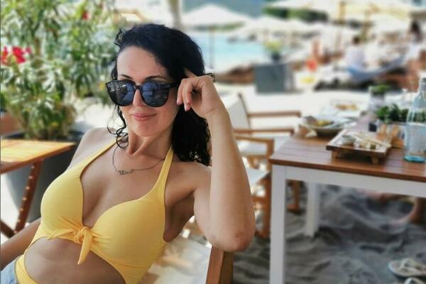 Napustila estradu zbog porodične tragedije, a bila san svih muškaraca: Progovorila o gubitku supruga i životu