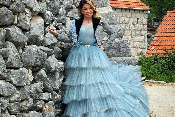 PREMIJERA NOVE PESME NEDE UKRADEN: Ekskluzivno poslušajte singl LAVANDA sa kojim će nastupiti na letnjem festivalu!