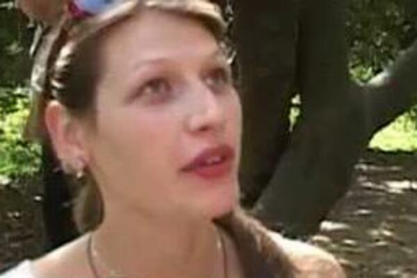 SVI SE ZGRAŽAVAJU NA SNIMAK PUŠENJA! "Sin me je video u tome" (VIDEO)