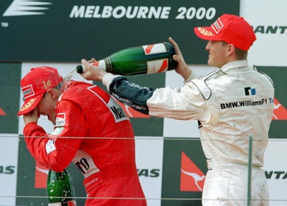 Ralf i Mihael Šumaher na pobedničkom postolju u Melburnu 2000. godine
