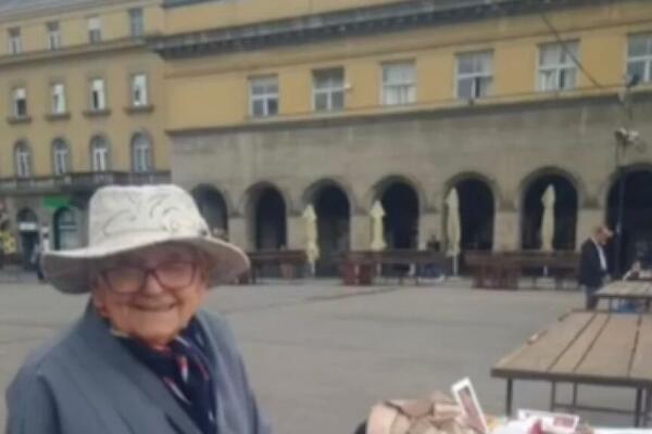 BAKICA DANIMA PRODAJE STARE STVARI NA PIJACI: Kad čujete ŠTA je razlog, slomiće vam se srce na komade!