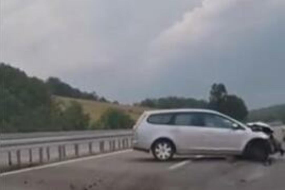 NESREĆA ZA NESREĆOM U SRBIJI: Još jedan slupan na AUTO-PUTU! (VIDEO)