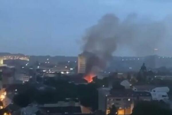 LOKALIZOVAN POŽAR U NOVOM SADU: Ulica zatvorena za saobraćaj u oba smera, nema povređenih!