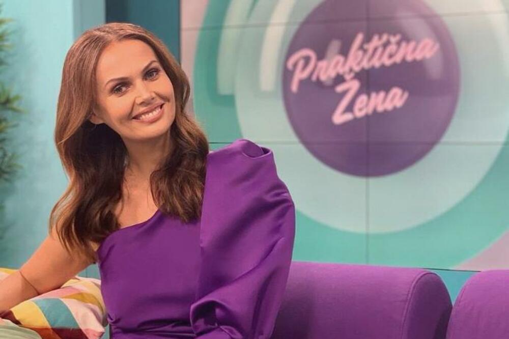 PRAKTIČNA ŽENA OTIŠLA POD NOŽ I FRAPIRALA SVE: Pogledajte kako njeno lice izgleda posle PLASTIČNOG hirurga FOTO