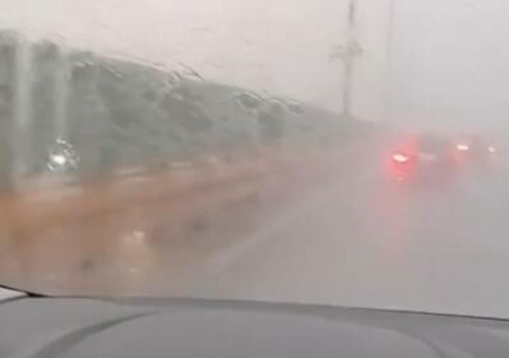 Oluja, Kiša, Nevreme