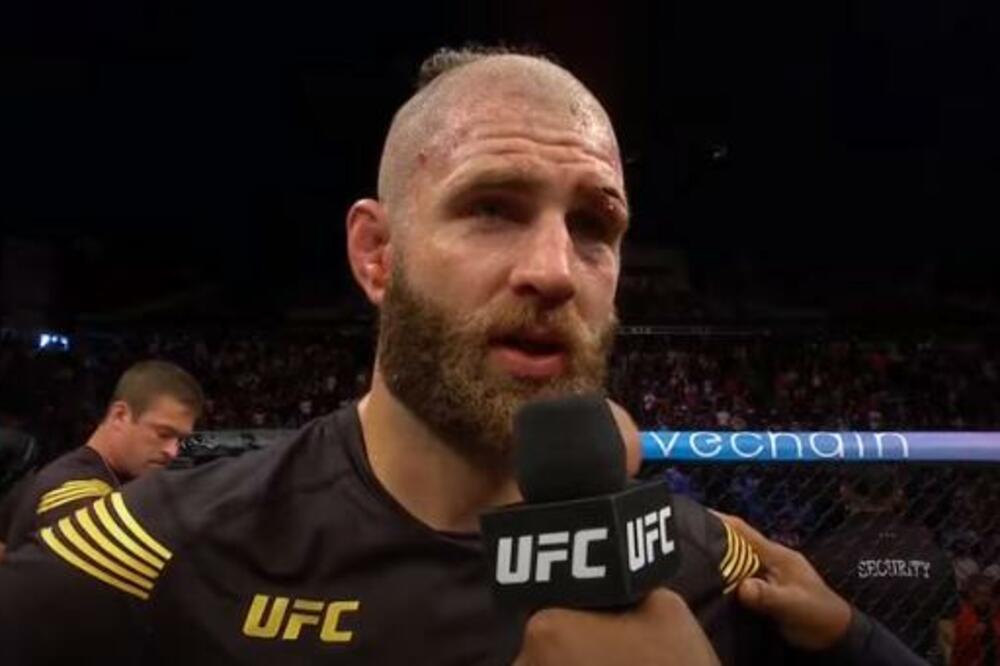 UFC IMA NOVOG ŠAMPIONA! Posle lavovske borbe, "Češki Samuraj" slavi titulu!