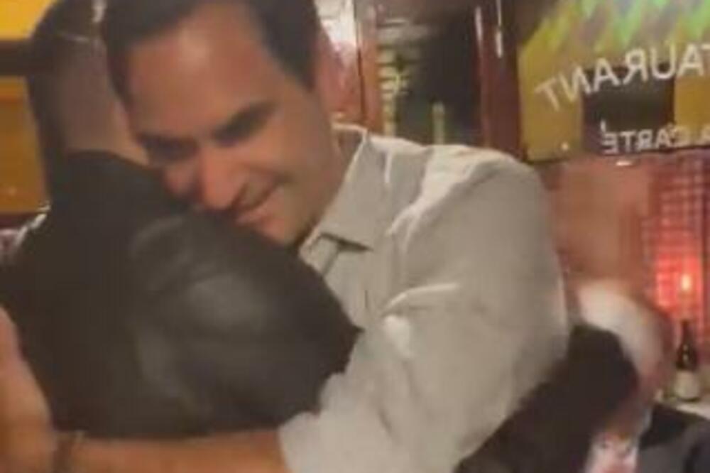 POJAVIO SE SNIMAK FEDERERA IZ KAFANE! O onom što mu se desilo priča ceo SVET! (VIDEO)