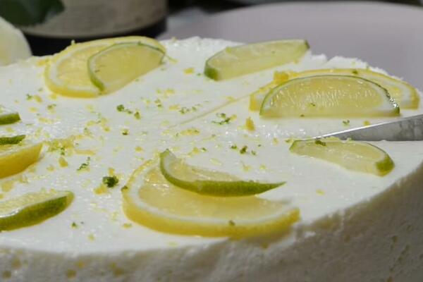 LJUBITELJI DŽIN TONIKA SU OVO JEDVA DOČEKALI: Umesto da ISPIJETE, pojedite ga (RECEPT)