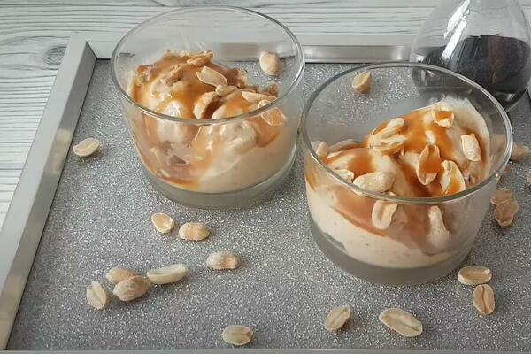 NAJORIGINALNIJI RECEPT ZA SNIKERS SLADOLED: Polizaćete svih 10 prstiju!