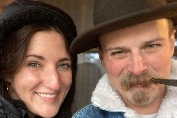 DOBIO USLOVNU ZATO ŠTO JE OSTAVLJAO CVEĆE NA GROB SVOJE POKOJNE VERENICE: Hanin otac mu ZABIBERIO, evo i zbog čega!