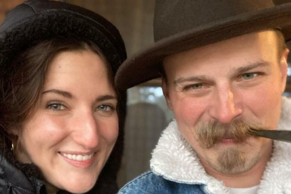 DOBIO USLOVNU ZATO ŠTO JE OSTAVLJAO CVEĆE NA GROB SVOJE POKOJNE VERENICE: Hanin otac mu ZABIBERIO, evo i zbog čega!