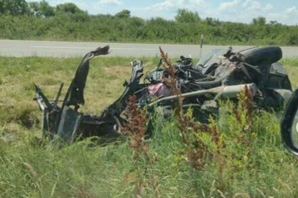 HOROR KOD BAVANIŠTA: U saobraćajnoj nesreći poginuo muškarac! (FOTO)