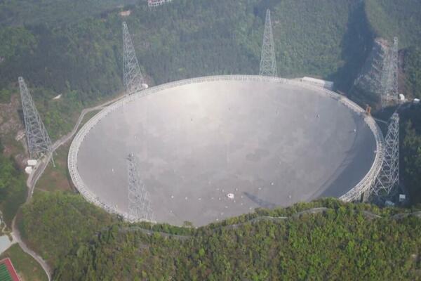 Najveći svetski radio-teleskop registrovao prvi dugotrajni i aktivni FRB (VIDEO)