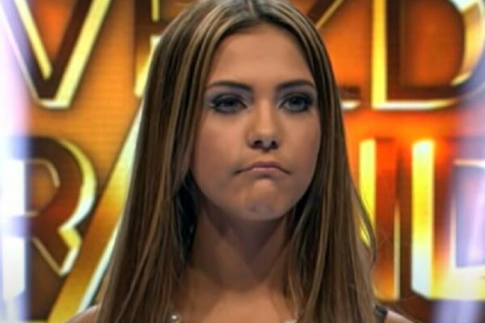 STALA JE ISPRED ČELNIKA GRANDA I ZABEZENULA GA! Svi su brujali o njoj, a onda je NESTALA: Evo kako sad izgleda