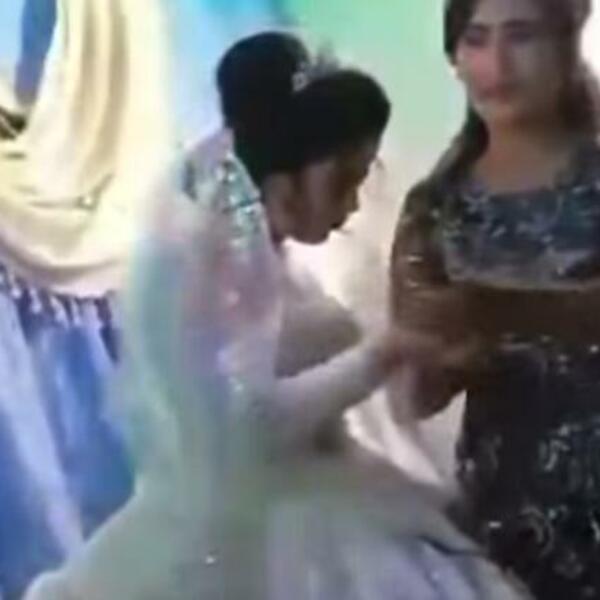 MLADOŽENJA UMALO UBIO MLADU NA SVADBI! Razlog je BOLESTAN, ljudi ostali zgroženi (UZNEMIRUJUĆI VIDEO)