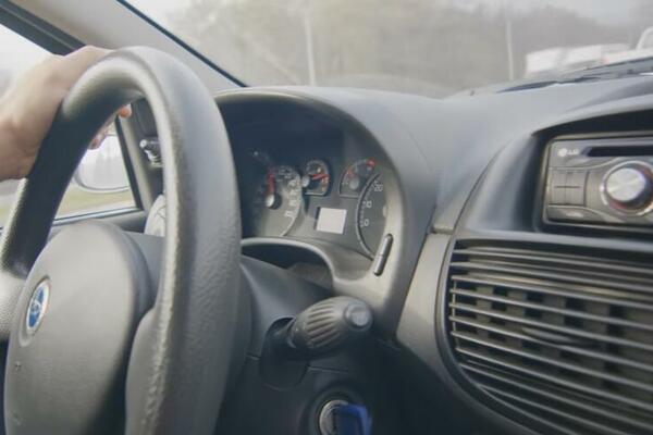 OVO DUGME U KOLIMA SMANJUJE POTROŠNJU GORIVA, A NEMATE POJMA GDE SE NALAZI! Proverite da li ga imate, SPASIĆETE SE!