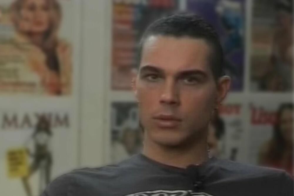 BIO JE U NAŠEM RIJALITIJU, A ONDA PRIZNAO DA JE GEJ: Otišao za AMERIKU i smuvao OPASNOG MACANA, ovako IZGLEDA sada!