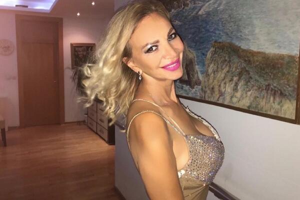 NAŠA PEVAČICA JE ZAVRŠILA IZA REŠETAKA: Bogato se UDALA, nije joj bilo dovoljno, ŠVAJCARCA OPELJEŠILA!