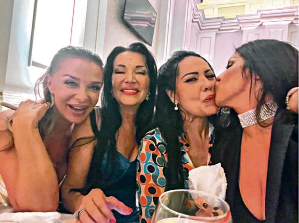 Seka Aleksić, Zlata Petrović, Goca Božinovska, Vanesa Šokčić