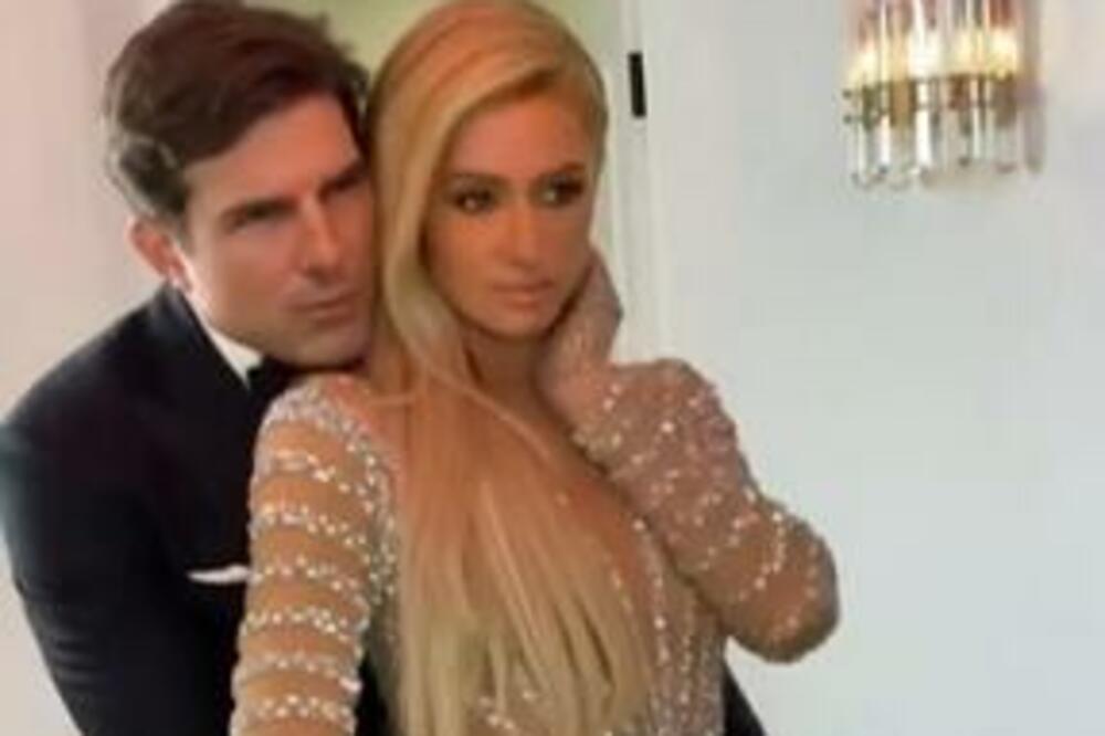 PARIS POSTALA RIBA TOMU KRUZU!Snimak pokrenuo TORNADO kako je glumac zaskače s leđa:POŽURI NEĆU DA KASNIM ZBOG TEBE