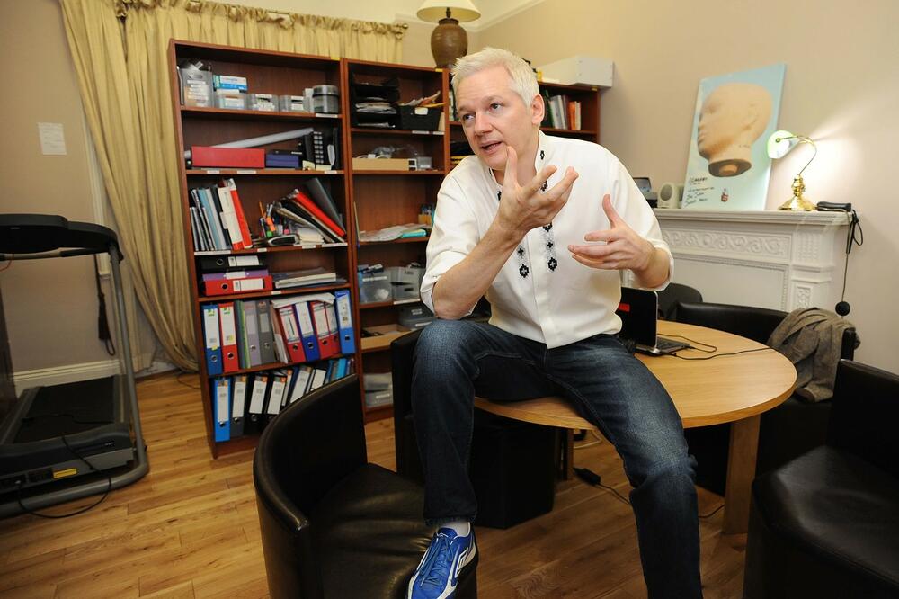 AKTIVISTA ILI EGZIBICIONISTA, KO JE ZAPRAVO DŽULIJAN ASANŽ? Saradnici ga opisuju kao NAPETOG, MOTIVISANOG GENIJALCA