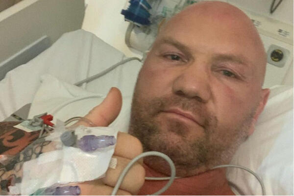 MARKOVA BOLEST SE SPORO RAZVIJALA: Jedan od simptoma bio mu je učestalo PODRIGIVANJE (FOTO)