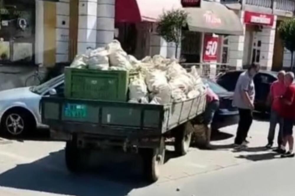 SCENA KAO IZ FILMA: Stanovnici Futoga pomislili da je PLJAČKA BANKE i da su DŽAKOVI puni PARA, kad ono... (VIDEO)