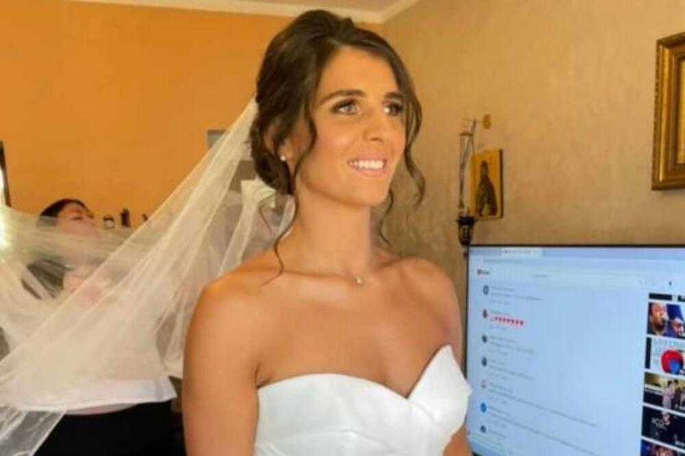 PRELEPA MLADA! Ana Dabović ZABLISTALA U VENČANICI, a tek da vidite MLADOŽENJU: Par kao iz HOLIVUDA!