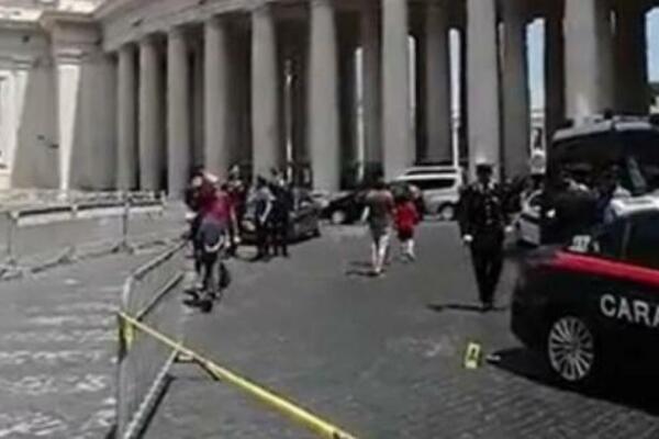 HOROR U VATIKANU! U sve umešan ALBANAC, usledila filmska potera (VIDEO)